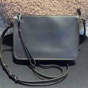 EUC Coach Glove Tanned Black Leather SoHo Crossbody 21035